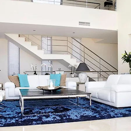 וילה 5 Bed *